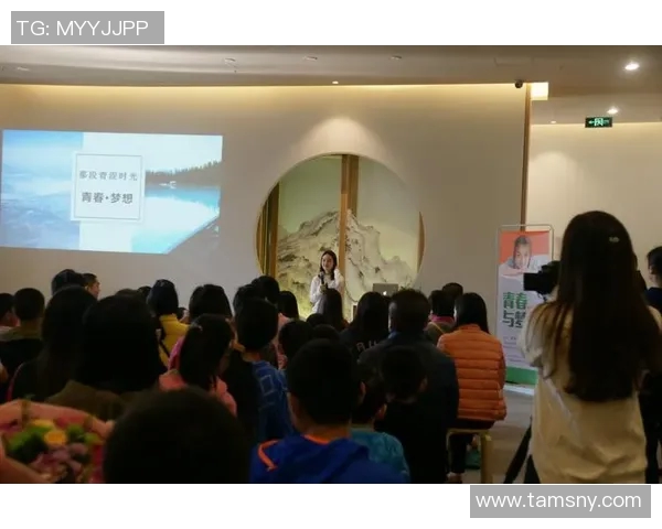 王静谈足球生涯:从青涩球员到职业教练的心路历程与成长故事 王静谈足球生涯:从青涩球员到职业教练的心路历程与成长故事